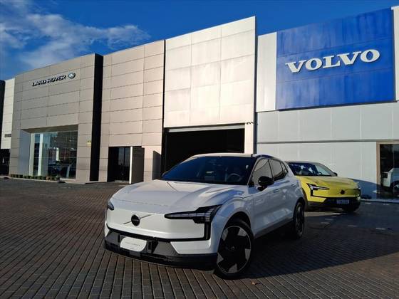 VOLVO EX30 69 KW ELÉTRICO PLUS